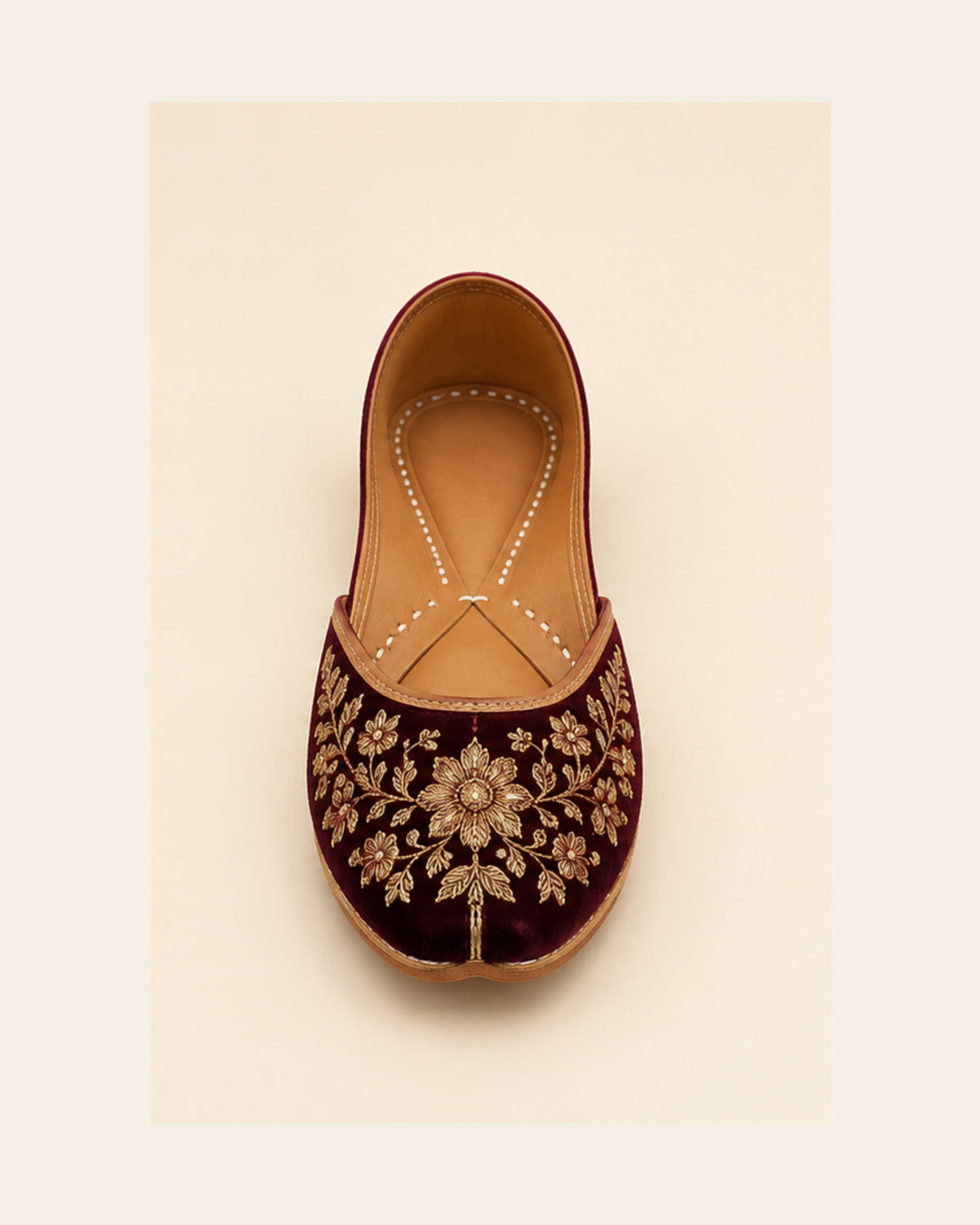 Mehr Maroon Khussa in Maroon